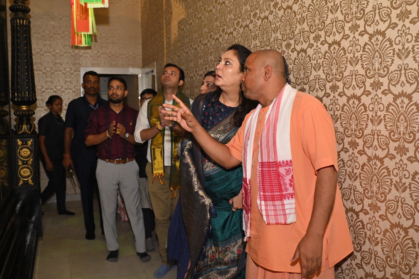 <span  class="uc_style_uc_tiles_grid_image_elementor_uc_items_attribute_title" style="color:#ffffff;">Smt.RINIKI BHUYAN SHARMA</span>